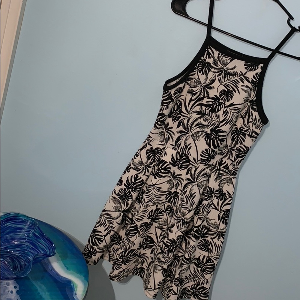Tropical Vibes dress 🌴